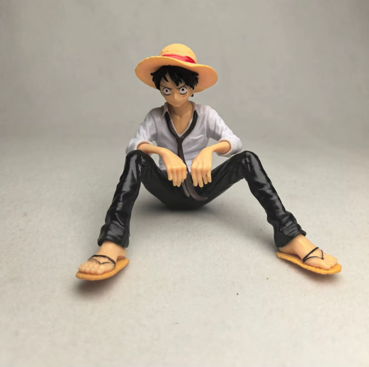 Luffy Sitting Figure